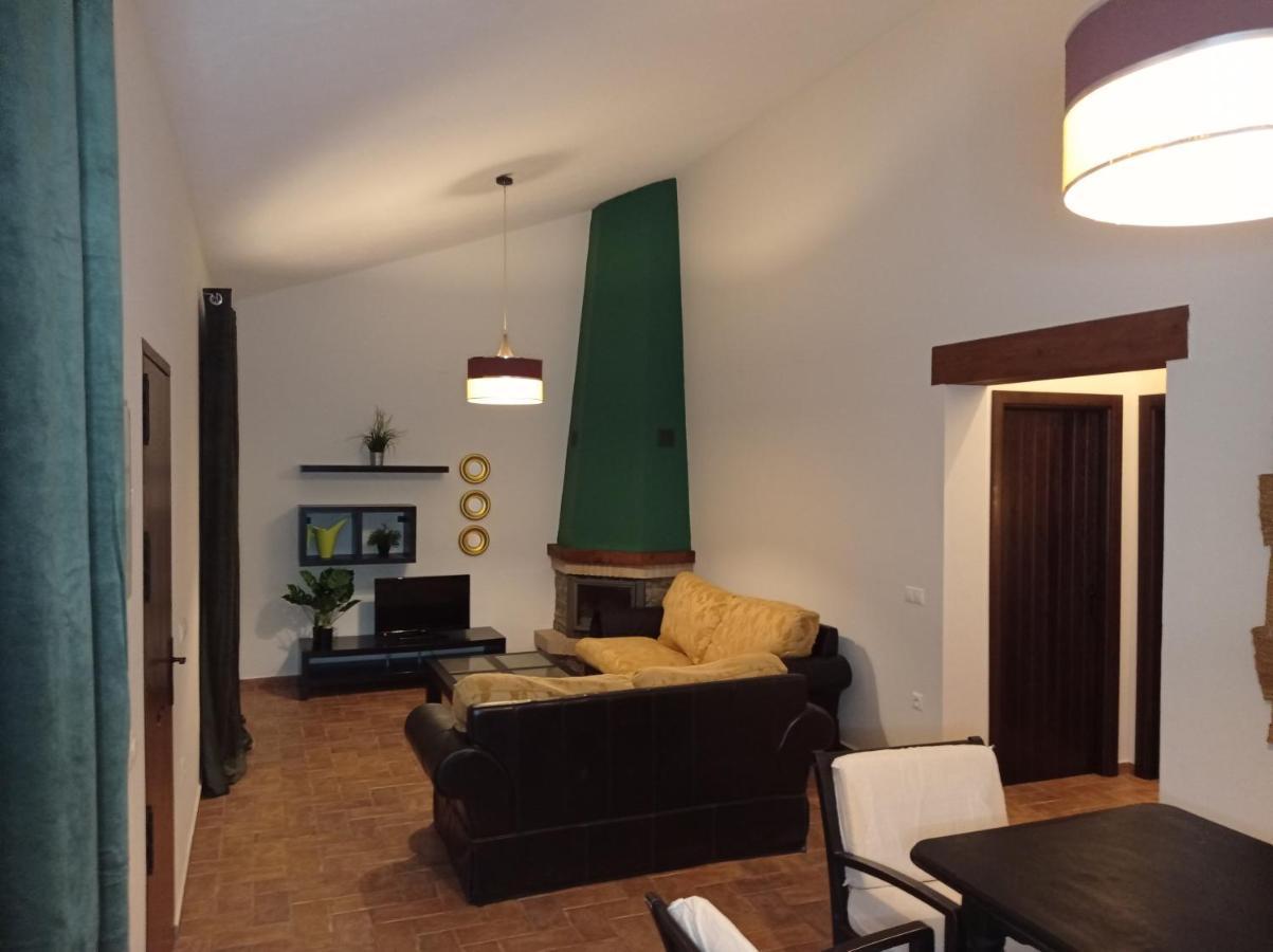 Chalet La Primera Piedra كونيل ذي لا فرونتيرا المظهر الخارجي الصورة